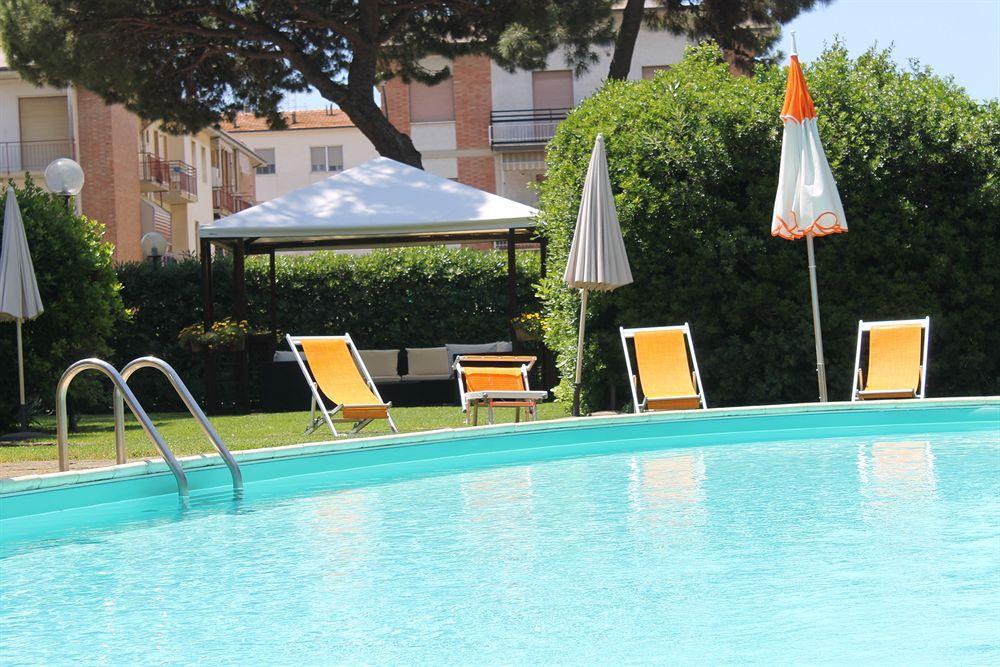 Ricci Hotel - Marina Di Grosseto Luaran gambar