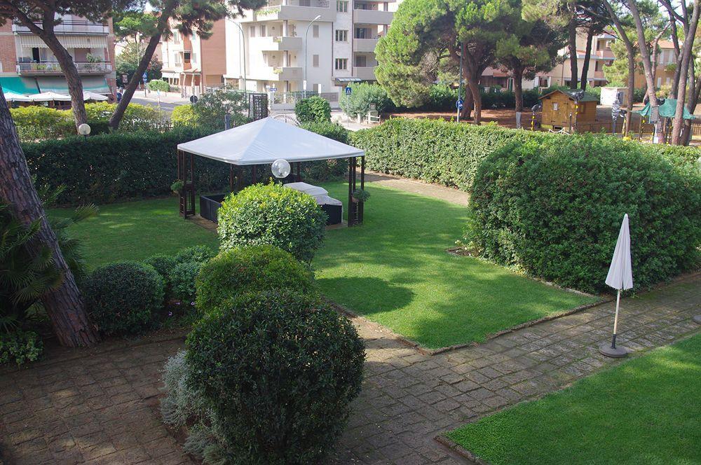 Ricci Hotel - Marina Di Grosseto Luaran gambar